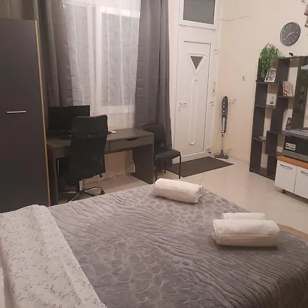 Apartment Minimal Studio. *